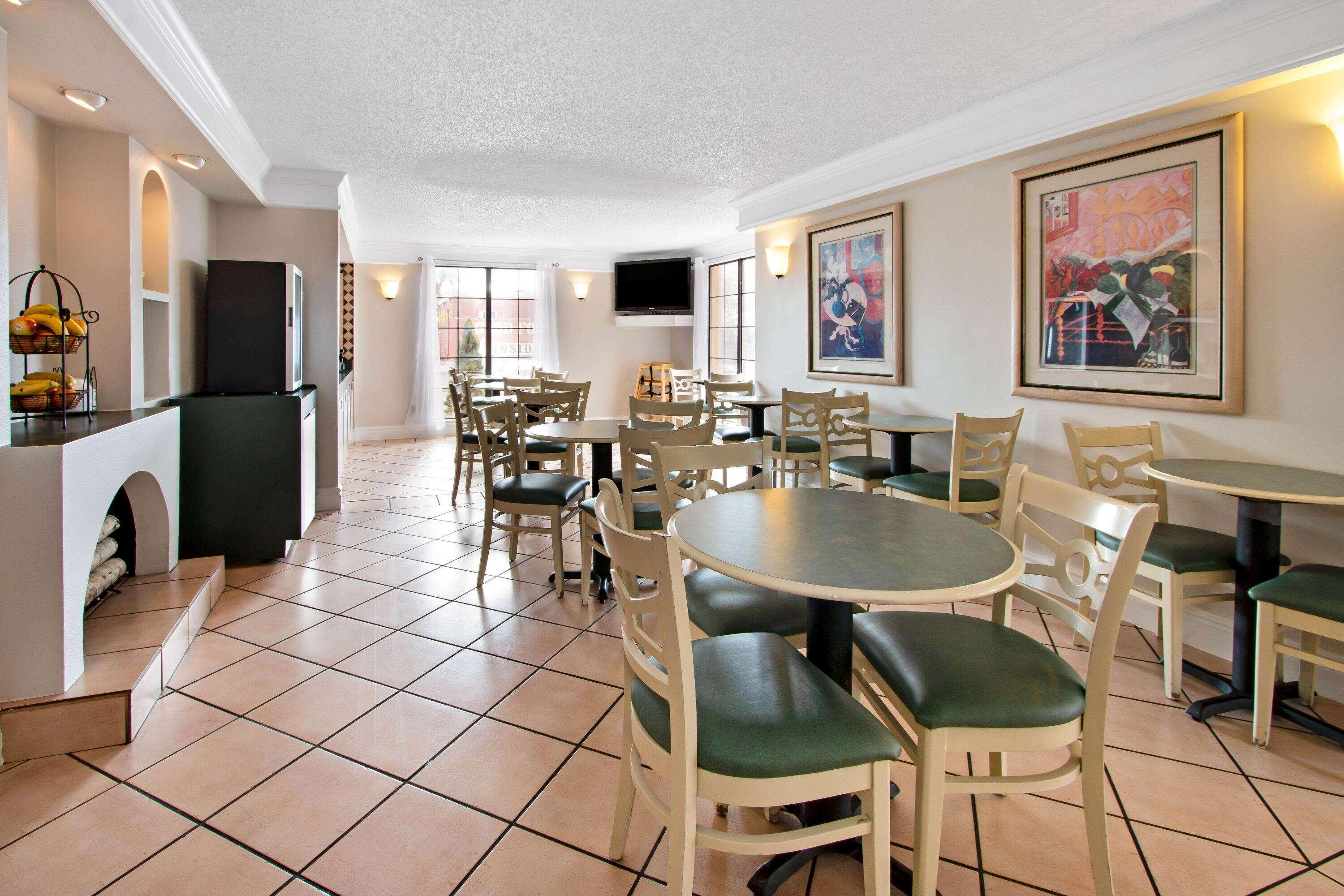 La Quinta Inn by Wyndham Albuquerque Airport Exterior foto